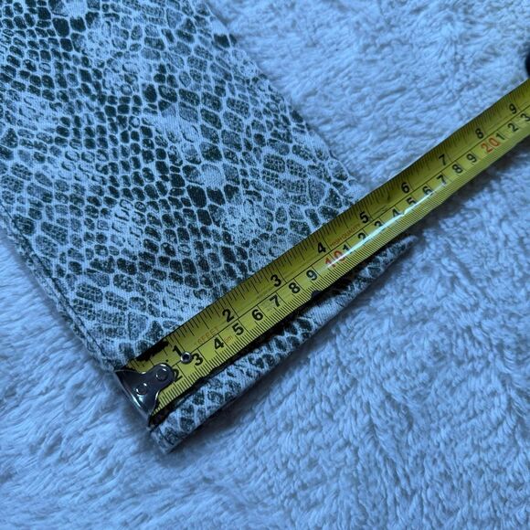 AG Adriano Goldschmied Mari Snake Print High Rise Straight Crop Jeans - Picture 8 of 8